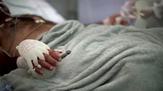 Gloves mimic human touch for COVID-19 patients