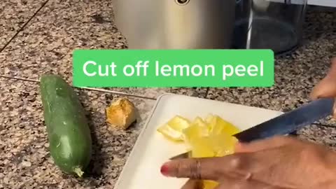 Try this delicious juice for glowing skin & a flat tummy