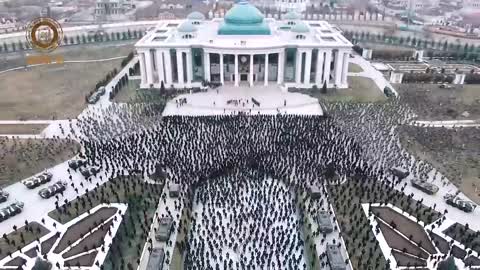 Musulmanii din Groznii oferindu-si sprijinul in Razboiul lui Putin din Ucraina