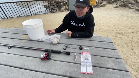 (First Video) How To Start Fishing :D Easy, Basic Fishing Setup