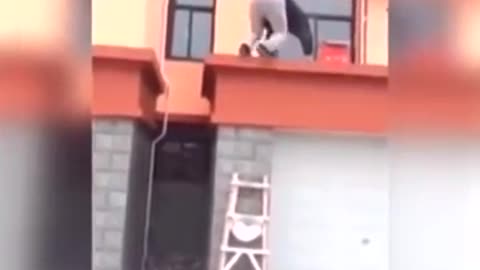 Funny prank among construction workers