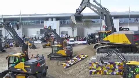 SHOW - Volvo Construction Equipment auf der BAUMA 2016