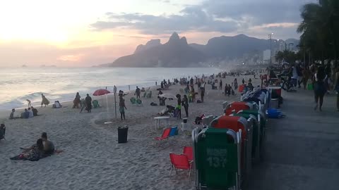 Curtindo o por do sol em Ipanema