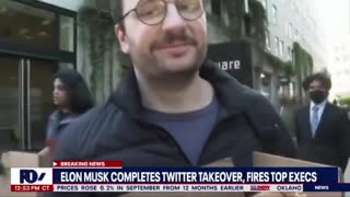 Reporters get trolled outside Twitter HQ