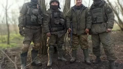 Russian servicemen from Yakutia showed footage of their everyday life in Donbass.
