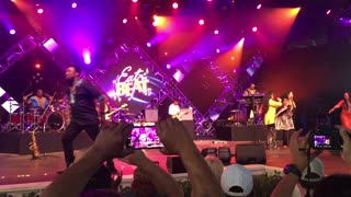 What not to do at an EPCOT Eat to the Beat Concert