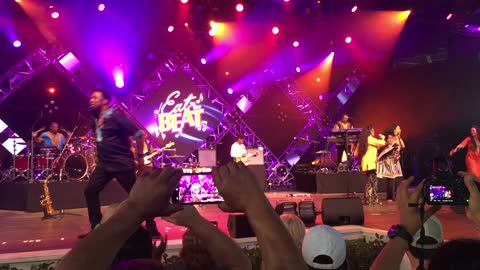 What not to do at an EPCOT Eat to the Beat Concert