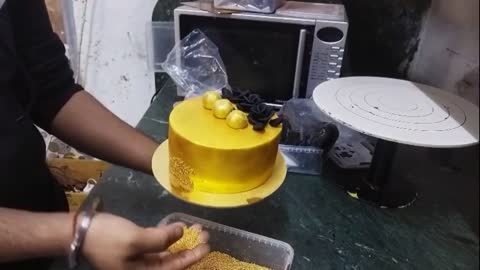 Golden Cake _ Golden Birthday Cake _ Full Decoration