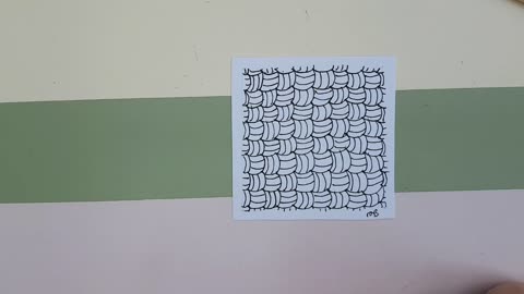 Beginners Zentangle tile: Very Easy to follow demonstration of Keeko weave style pattern, relaxing!