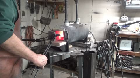 Forging a blacksmiths knife