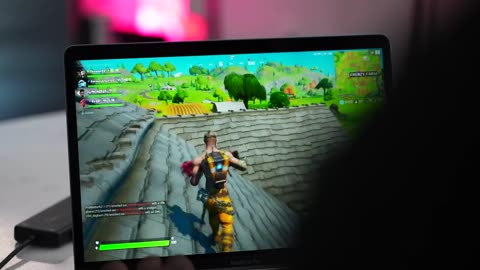 Fortnite gaming on a Macbook Pro M1