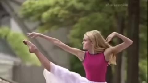 Beautiful Sexy Women Dancing