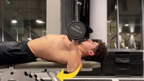 Are You Making this Dumbbell Press Mistake? 🤔