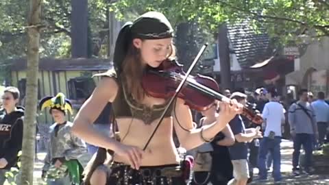 The Hot Violinist (Origin Video)