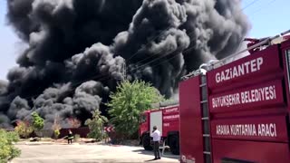 Massive flames engulf junkyard in southeast Turkey