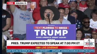 Roseanne Barr Speaks At President Trump Rally