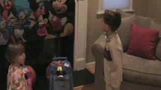 Kid Has Hilarious Reaction To Surprise Disney World Trip