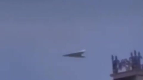 UFO/OVNI/UAP INCREDIBLE TR3B FROM SPACE FORCE