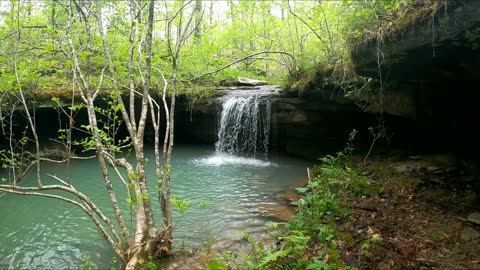 Spectacular waterfall oasis discovered in the Ozarks
