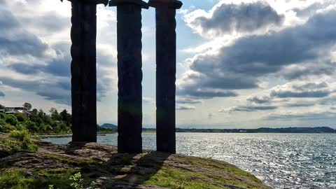 Strandpod 27. September: Sverd i fjell