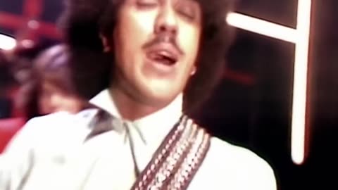Thin Lizzy - Dear Miss Lonely Hearts (Official Music Video)