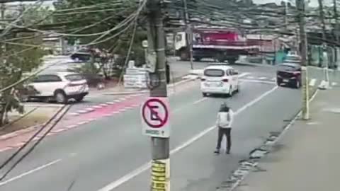 Policial tem mal súbito em viatura - São Paulo-SP