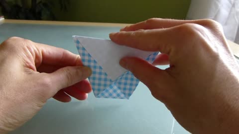 How to make a functioning origami water cup