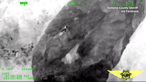 Man clinging to California cliff rescued by helicopter