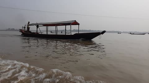 Boating in the River new boater tips how to drive a boat in the river