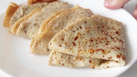 Healthy Oatmeal Crêpes | Easy Healthy Breakfast Idea