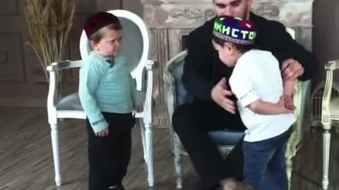 Kids challenges other kid for fight