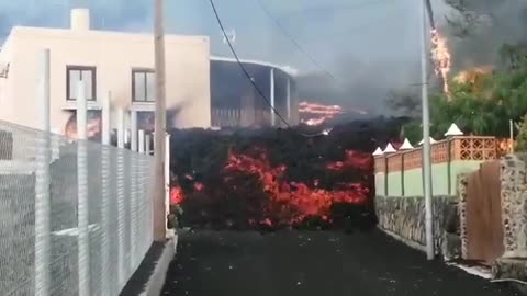 Lava from volcano destroys homes on Spain's La Palma island