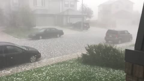 CRAZY GOLFBALL SIZED HAIL STORM IN CALGARY