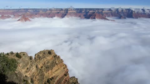 Grand Canyon turns into sea of clouds