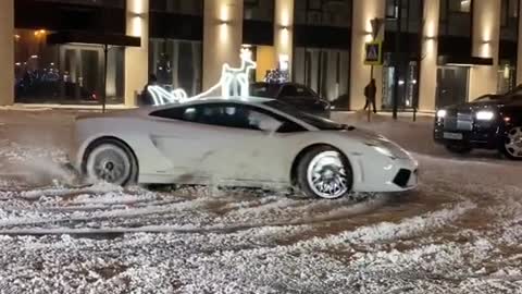 Lamborghini drifts hard in the snow - Lamborghini Happy New Year 🥳