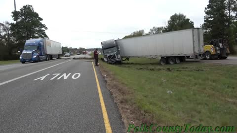 DISTRACTED 18 WHEELER DRIVER JACK KNIVES, LIVINGSTON TEXAS, 12/07/21...