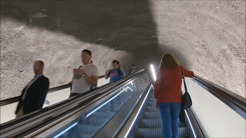 Metro Cerrillos to Metro Los Leones in Santiago, Chile