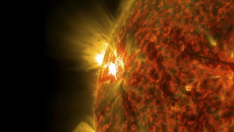 ALERT MASSIVE Solar flare radiation burst ‘cracked’ Earth’s magnetic field, caused radio blackouts