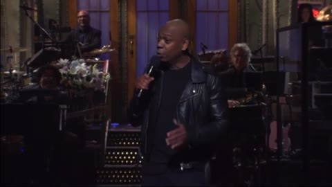 Dave Chappelle on Kanye West, Kyrie Irving, Trump and Ukraine in His Latest SNL Monologue