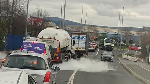 Truck Leaks Liquid Nitrogen