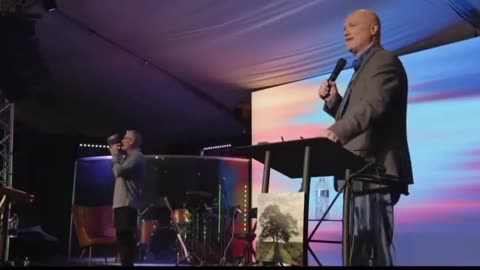 Pastor Greg Locke vs Pastor Dean Odle debate about Flat Earth in heated debate and gets kicked out