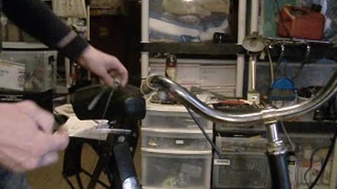 How to replace a Velosolex Solex cable sheath (housing)