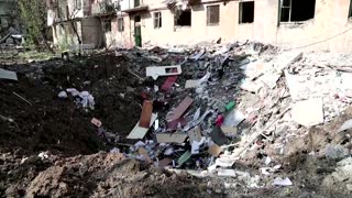 Mariupol residents mourn ruined homes
