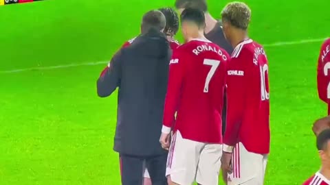 Victor Lindelof Experiences Chest Pains in the Middle of a Game