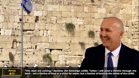 Incredible Salvation At The Kotel (Western Wall) Jerusalem - Messianic Rabbi Zev Porat Preaches
