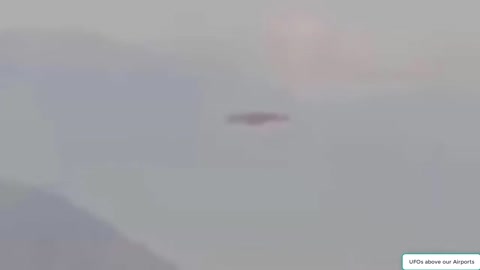 UFOs above our AIRPORTS from Brisbane AU Airport, 29 Jan 2017?!?!?! 👉👉👉 Follow me