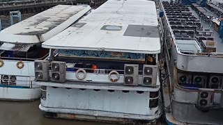 Floating restaurants ready to go Bangkok