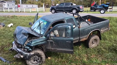 PICKUPS COLLIDE, 1 DRIVER FLOWN, GOODRICH TEXAS, 11/20/23...