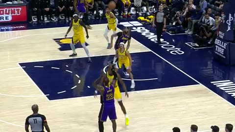 LeBron to AD! Lakers' Alley-Oop Connection