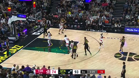 NBA - Keyonte George ↗️ Lauri Markkanen alley-oop slam 💪 Jazz-Raptors